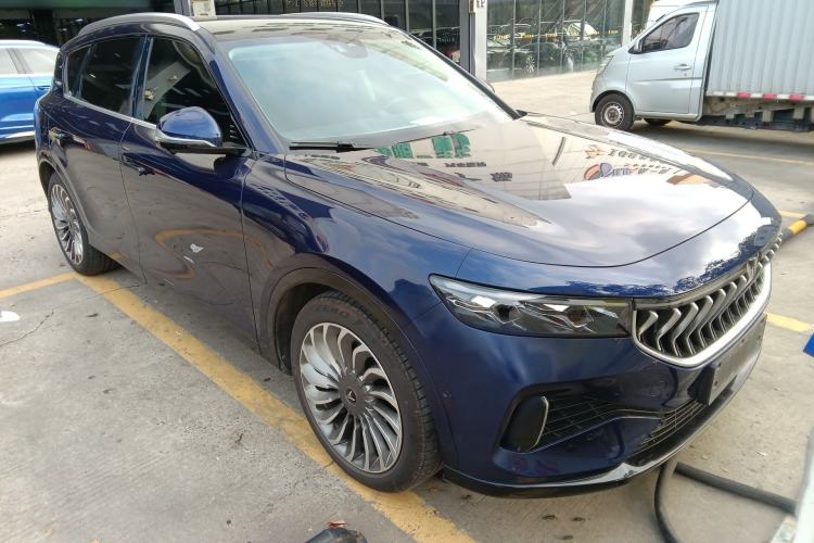 Used VOYAH FREE 2021 Four-Wheel Drive Standard Range-Extended Exclusive Luxury Package Front Right 45 Deg