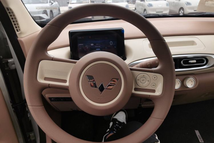 Used Wuling Hongguang MINIEV 2025 Four-Door Version Advanced Edition
