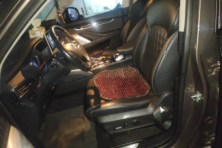 Used SAIC MAXUS D90 2017 2.0T Automatic Two-Wheel Drive Mercury Base Edition Left Front Seat