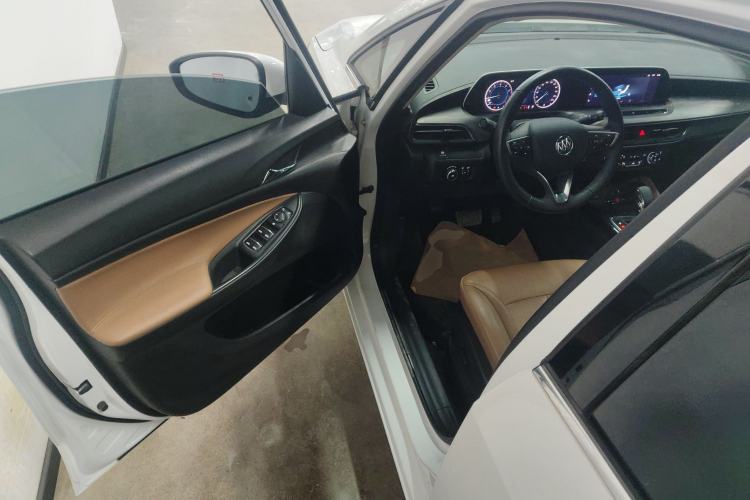 Used Buick GL6 2021 323T Mild Hybrid Connect Luxury Model
