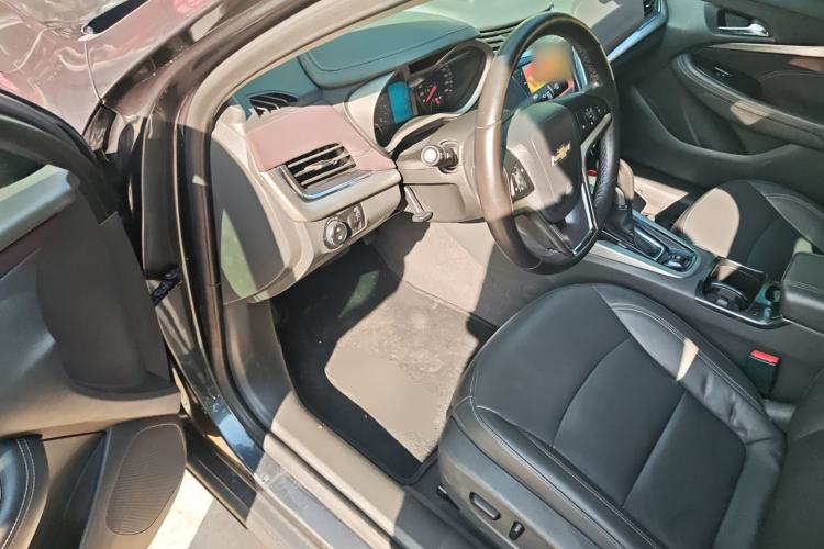 Used Chevrolet Malibu 2016 2.0L Automatic Luxury Edition Driver Seat