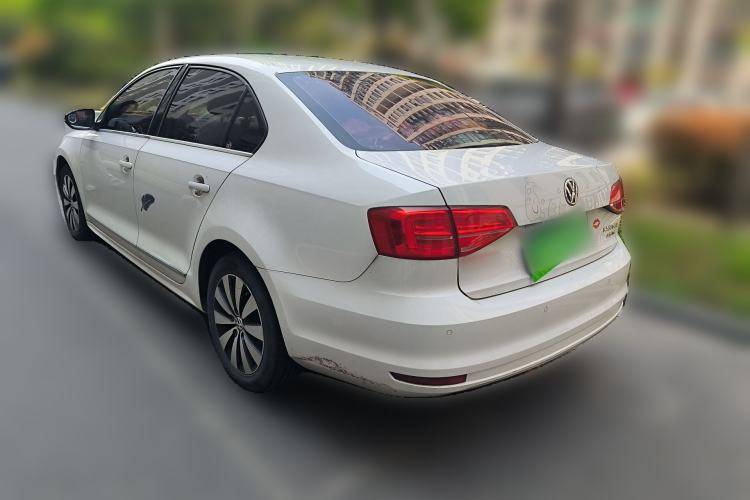 Used Volkswagen Sagitar 2017 230TSI Automatic Comfort Version
