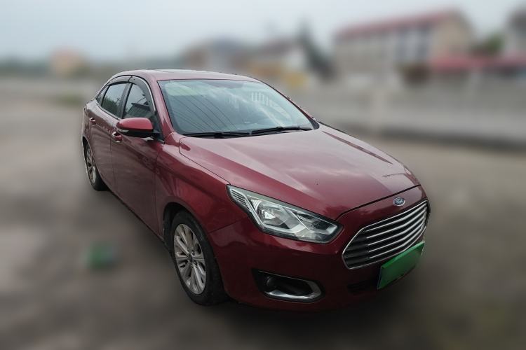 Used Ford Escort 2015 1.5L Automatic Fashion Model Front Right 45 Deg