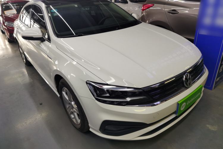 Used Volkswagen Lamando 2019 230TSI DSG Fashion Edition China VI
