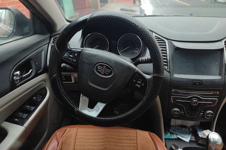 Used Bestune B50 2013 1.6L manual luxury version
