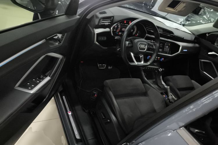 Used Audi Q3 2022 40 TFSI RS Package Performance Model