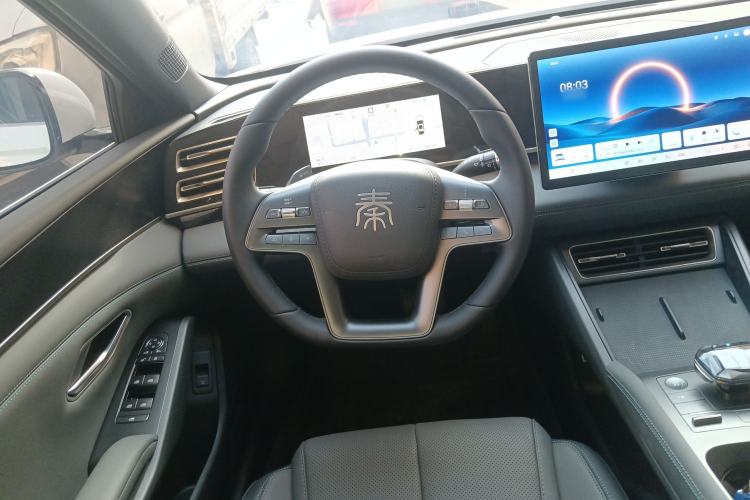 Used BYD Qin L 2025 DM-i Smart Drive 80KM Leading Model