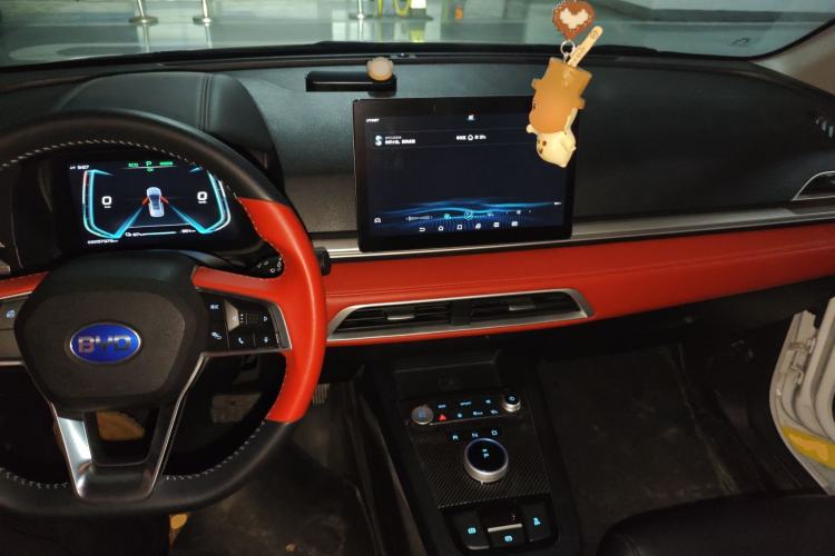 Used BYD e2 2021 Luxury Model Center Console
