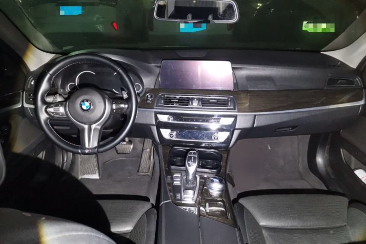 Used BMW 5 Series 2012 535Li Executive Edition Center Console