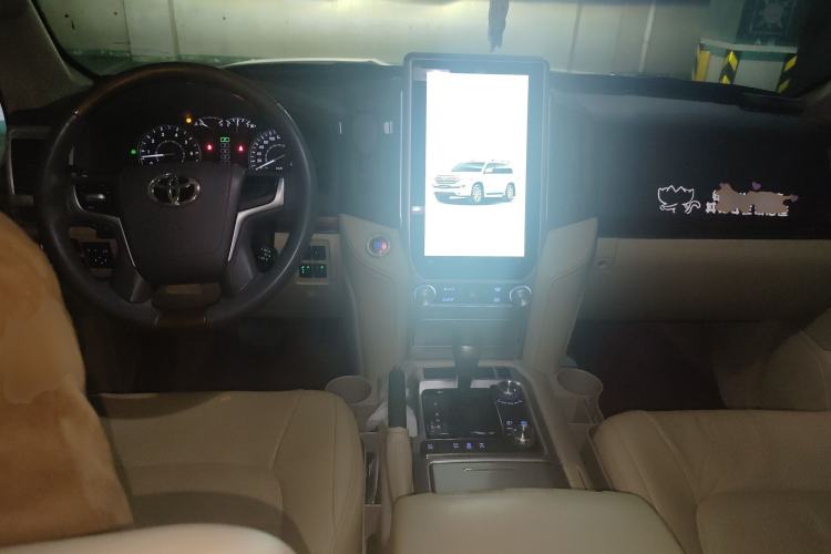 Used Toyota Land Cruiser 
