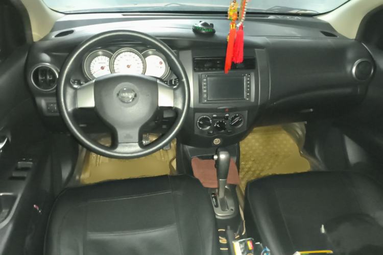 Used Nissan Livina 2010 JINRUI Edition 1.6L Automatic Standard Model
