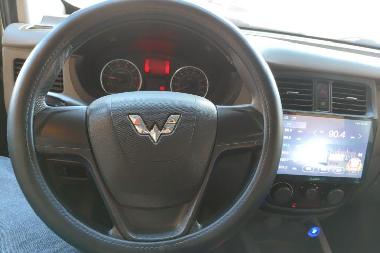 Used Wuling Rongguang V 2016 1.5L Practical Version