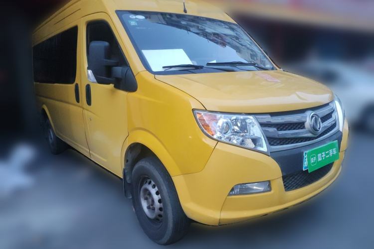 Used Dongfeng Yufeng 2018 2.5T Logistics Vehicle A100 Long Wheelbase Mid-Roof 5-9 Seater China V Emission Standard ZD25 Front Right 45 Deg
