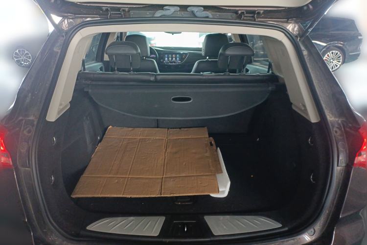 Used Buick Envision 2020 20T Two-Wheel Drive Elite Version Trunk