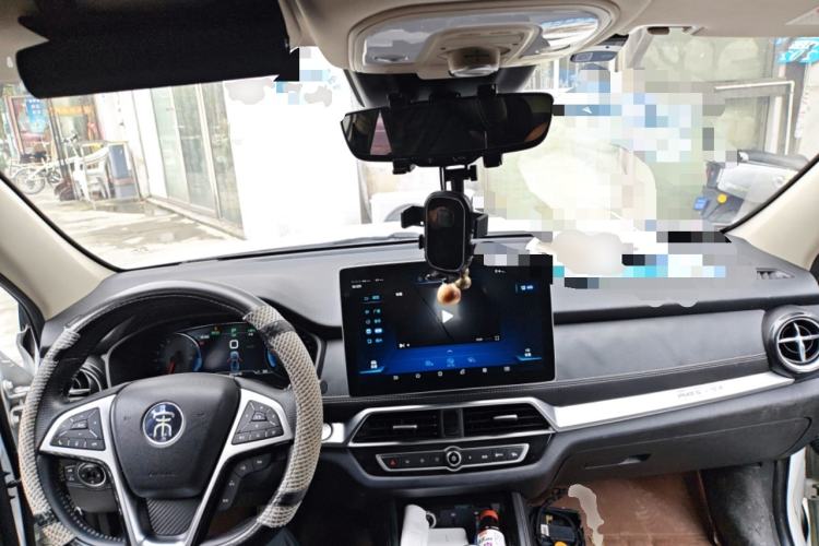 Used BYD Song New Energy 2019 Song DM 1.5TID Smart Connect Sharp Edition Center Console