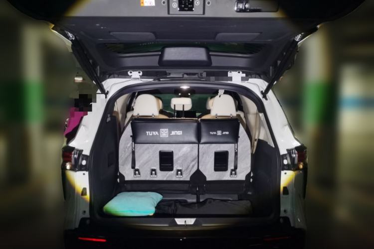 Used Toyota Granvia 2024 2.5L Hybrid Prestige ULTRA Edition Trunk