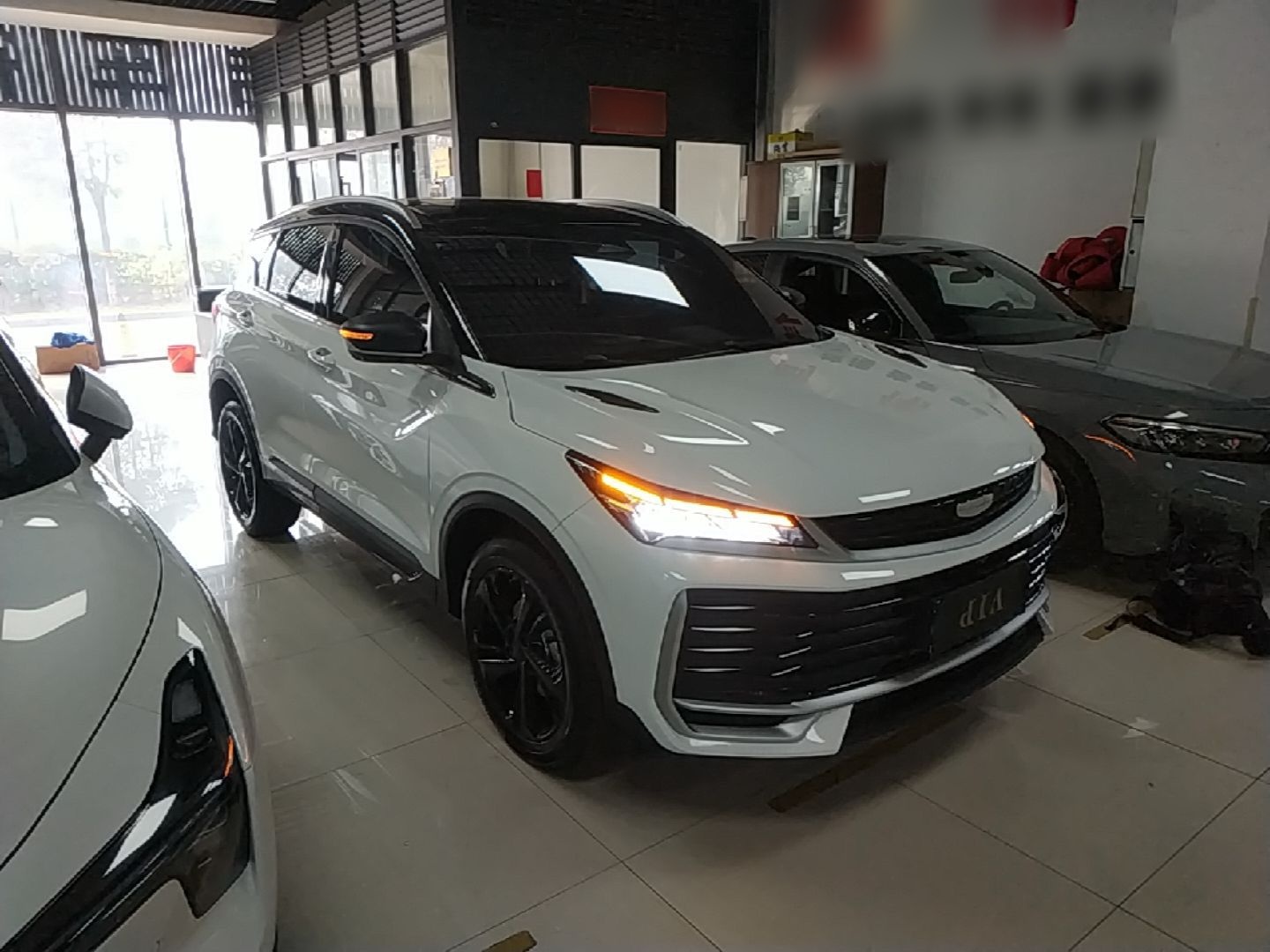 Geely Auto Coolray 2025 Bin Yue L 1.5T DCT Starlight Edition — снимка 3