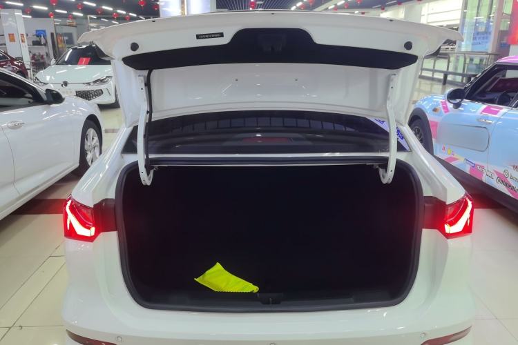 Used Roewe i5 2023 1.5L CVT Luxury Edition