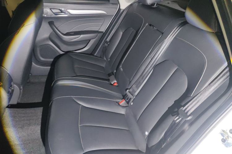 Used Roewe i6 2017 20T Automatic Internet Smart Edition
