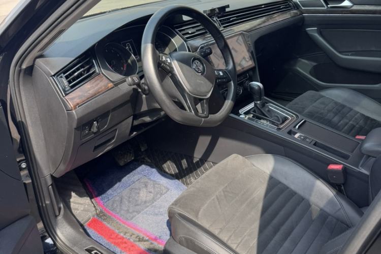 Used Volkswagen Magotan 2017 330TSI DSG Luxury Model Interior 2