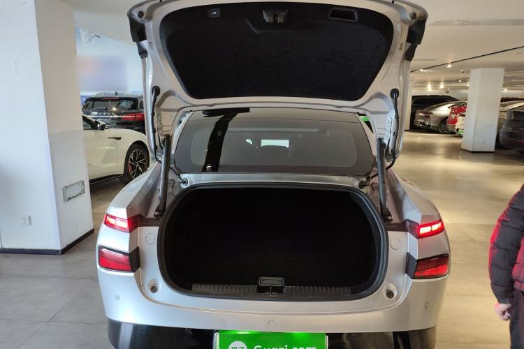 Used XPeng P7 2023 P7i 702 Pro Trunk