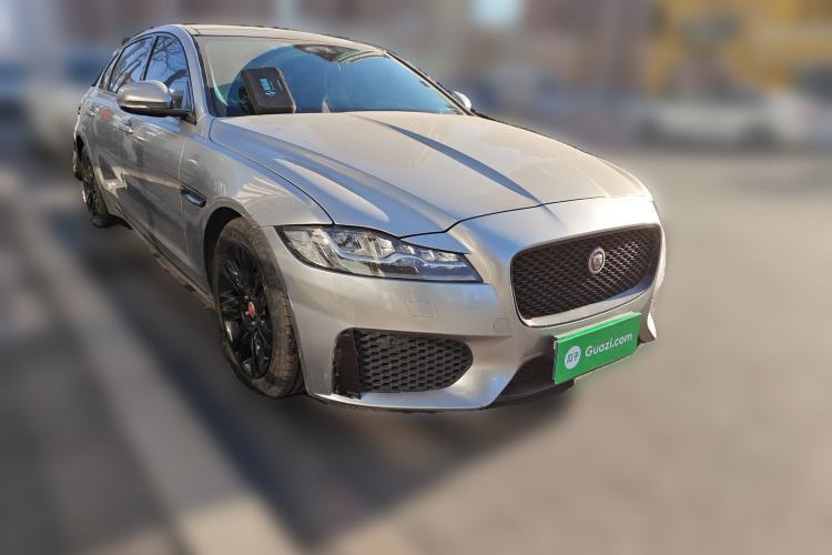 Used Jaguar XFL 2018 XFL 2.0T 250 PS Premium Edition
