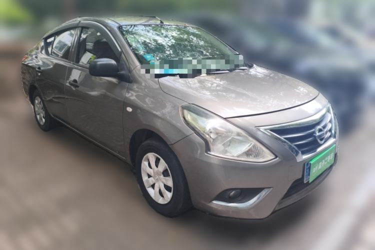 Used Nissan Sunny 2015 1.5XE Manual Comfort Edition Front Right 45 Deg