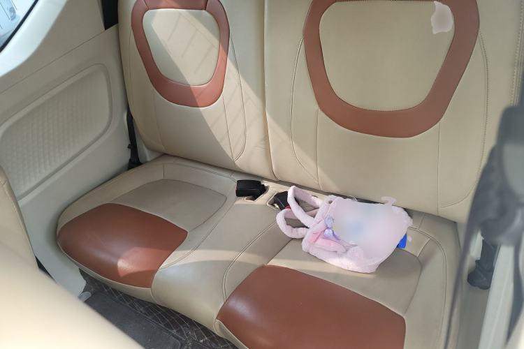 Used Wuling Hongguang MINIEV 2024 3rd Generation 215km Advanced Version Left Rear Seat