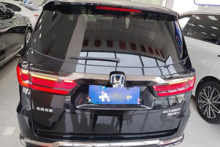 Used Honda Elysion 2022 2.0L eHEV Luxury Edition Rear