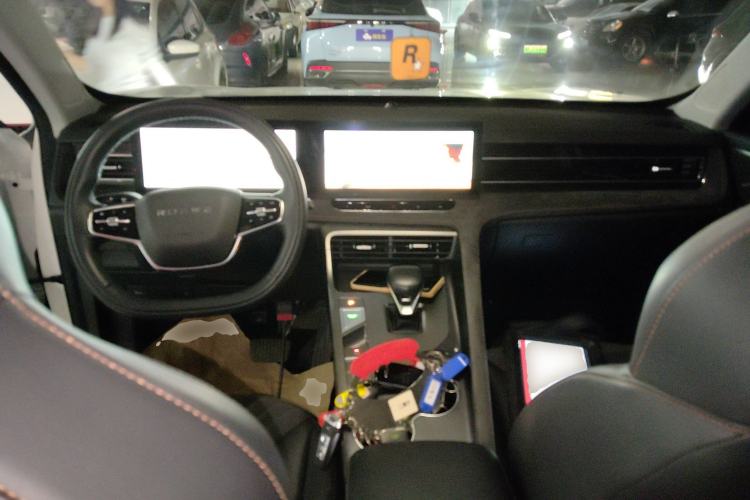 Used Roewe D5X DMH 2024 135 Tech Edition
