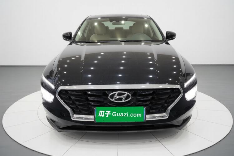 Used Hyundai Mistra 2021 1.8L CVT LUX Premium Edition