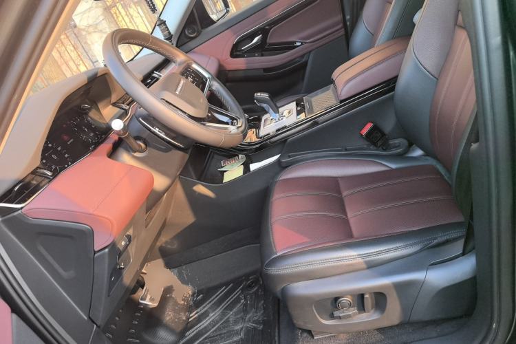 Used Land Rover Range Evoque 2022 Facelifted Aurora L 249 PS R-Dynamic Luxury Edition Left Front Seat