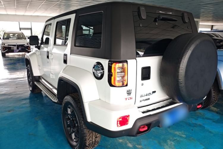 Used BAIC Off-Road BJ40 2024 2.0D Blade Hero Glory Edition
