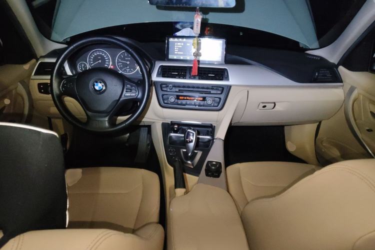 Used BMW 3 Series 2014 320Li Fashion Model
