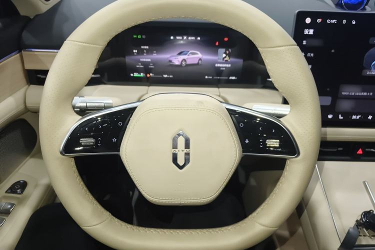 Used Hima AITO M5 2025 Extended-Range Ultra All-Wheel-Drive Version Steering Wheel