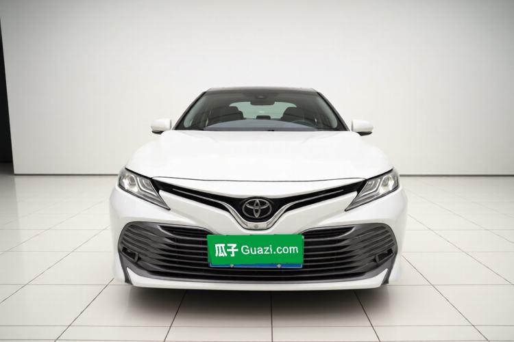 Used Toyota Camry 2018 2.0G Luxury Edition
