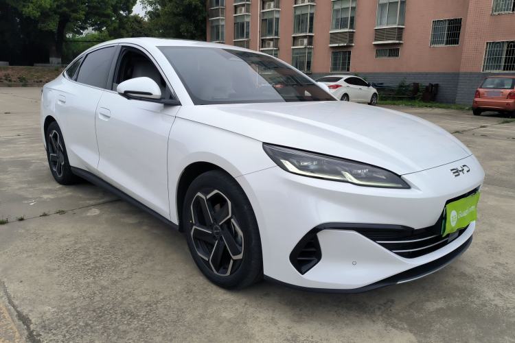 Used BYD Seal 06 New Energy 2024 DM-i 120KM Flagship Model Front Right 45 Deg
