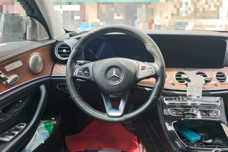 Used Mercedes-Benz E-Class 2016 E 200 L
