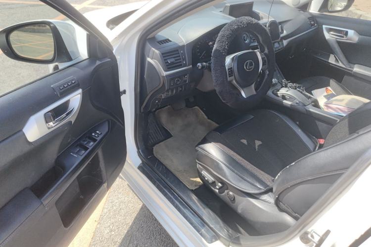 Used Lexus CT 2012 CT200h Luxury Edition
