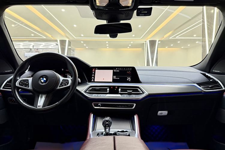 Used BMW X6 2021 xDrive40i Luxury Model with M Sport Package