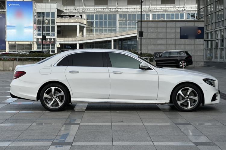 Used Mercedes-Benz E-Class 2019 E 300 L Sporty and Stylish Model