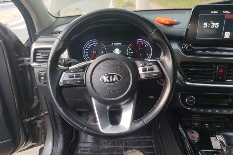 Used Kia Sportage R 2018 2.0L Automatic Smart Luxury Version China V Standard Steering Wheel