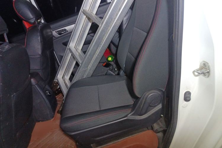 Used CHANGAN KAICHENG Ruixing S50 2017 1.5T Manual Comfort Model 6MT China V Standard Left Rear Seat