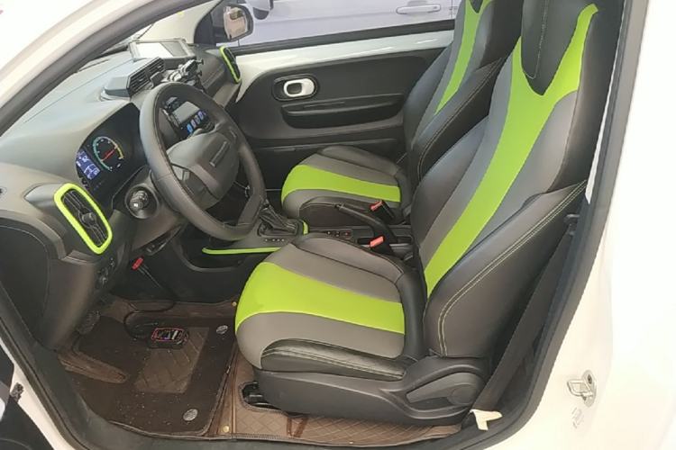 Used Roewe Clever 2021 302 km New Four-Seater Super-Efficient Version
