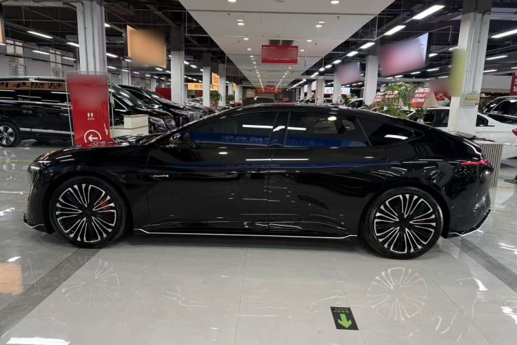 Used Avatr 12 2026 Ultra Pure-Electric All-Wheel-Drive Version Exterior 4