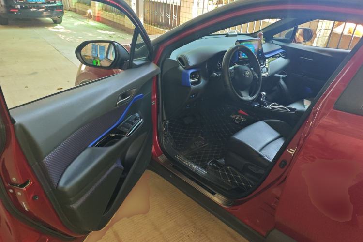 Used Toyota IZOA 2018 2.0L Yichi Version China VI Standard Driver Seat