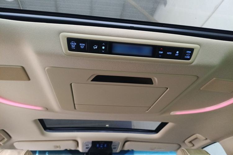 Used Toyota Alphard 2023 Dual-Motor 2.5L Premium Golden Edition
