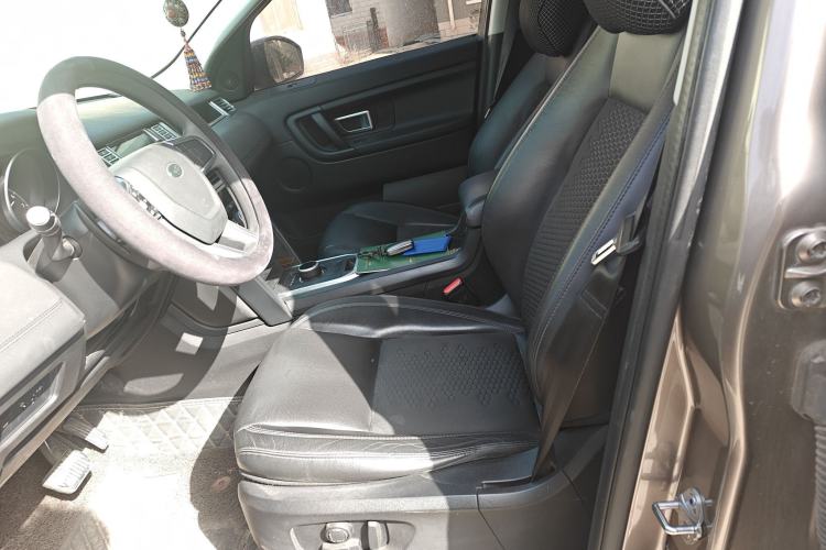 Used Land Rover Discovery Sport 2017 2.0T PURE Left Front Seat