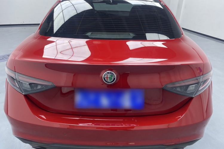 Used Alfa Romeo Giulia 2023 2.0T 280HP Longitudinal Engine Version
