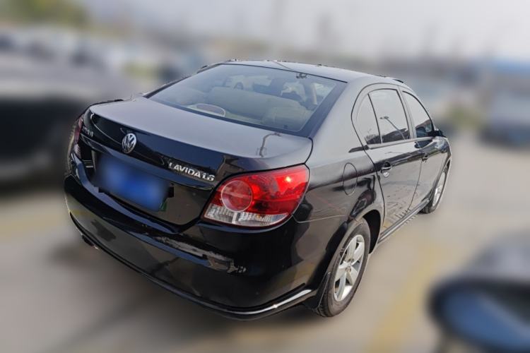 Used Volkswagen Lavida 2011 1.6L Manual Joy Version
